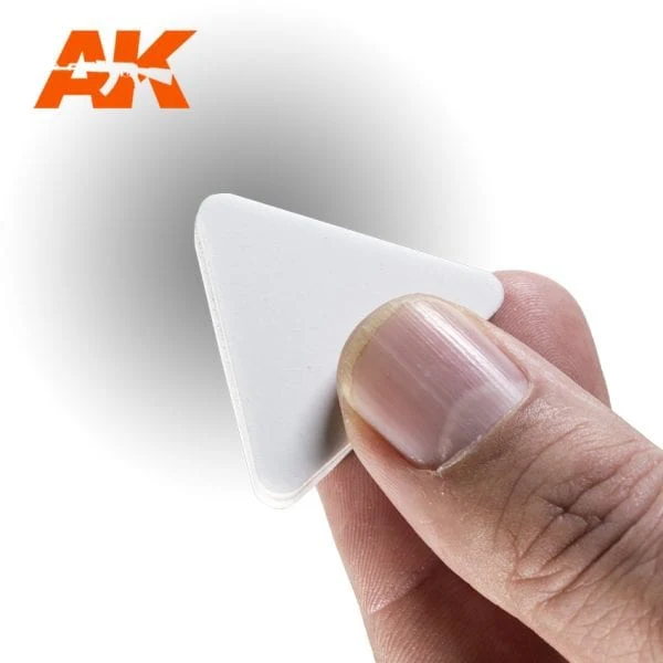AK Interactive Double Sided Sponge -for semi-gloss effect and fine polishing - Image 3
