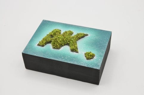 AK Interactive Textured Acrylic Sheet for Dioramas - Transparent Fine Water - Image 4