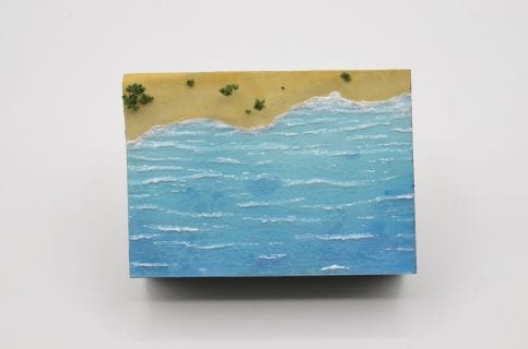 AK Interactive Textured Acrylic Sheet for Dioramas - Transparent Running Water - Image 4