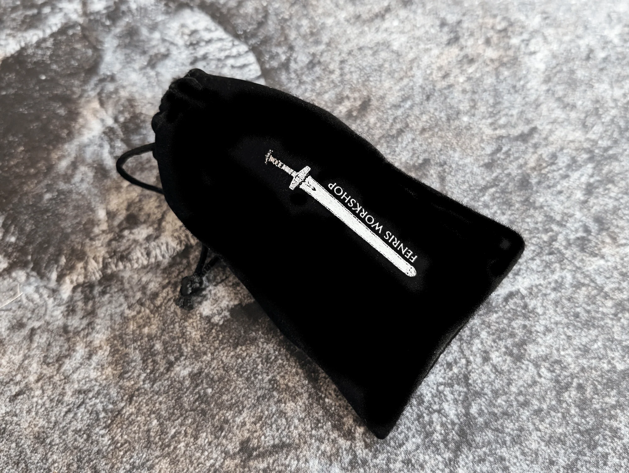 Fenris Workshop - Greatsword of Fenris Velvet Dice Pouch - Image 2