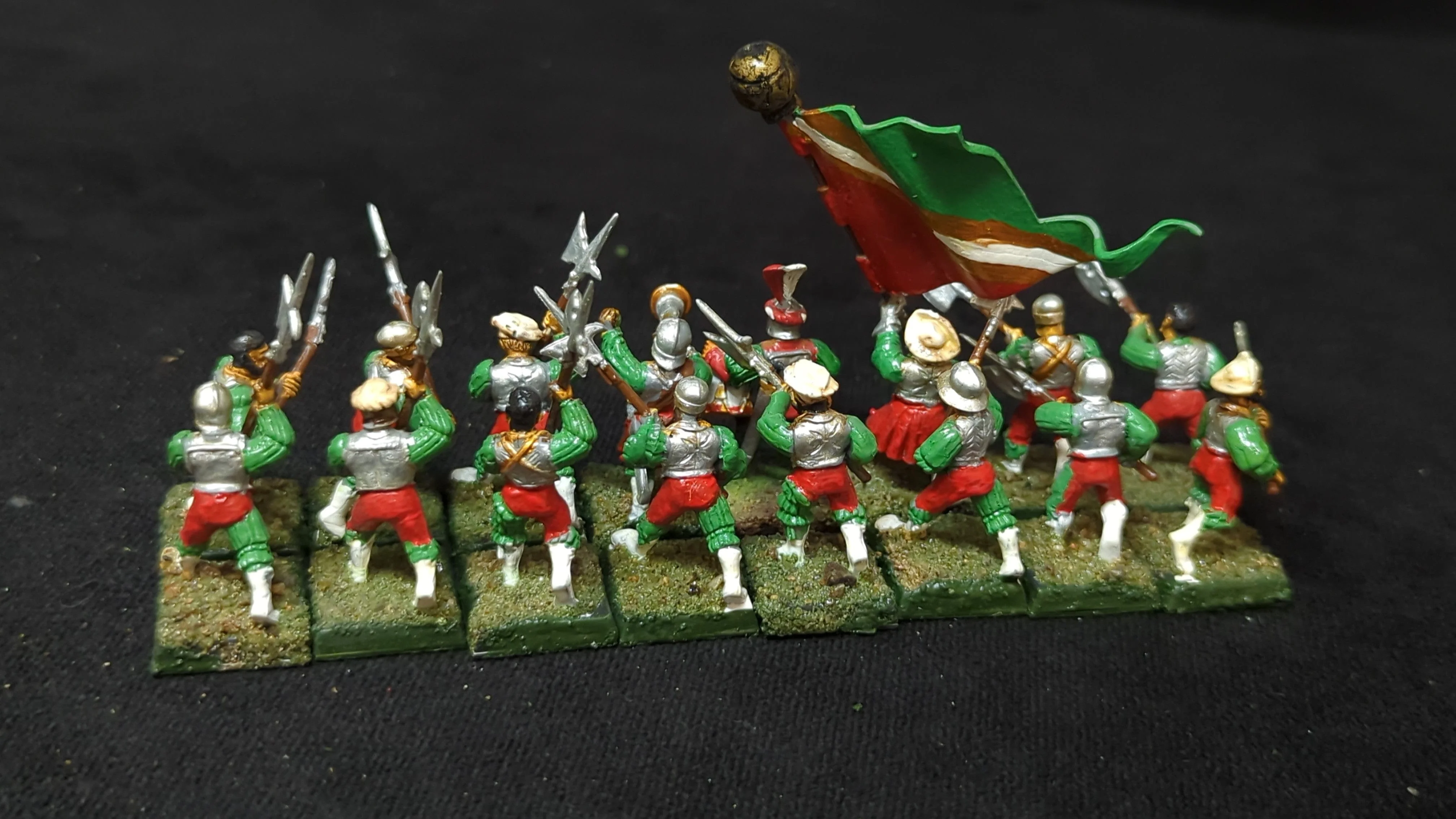 Warhammer Empire of Man Halberdiers x16 OOP Painted - Image 2