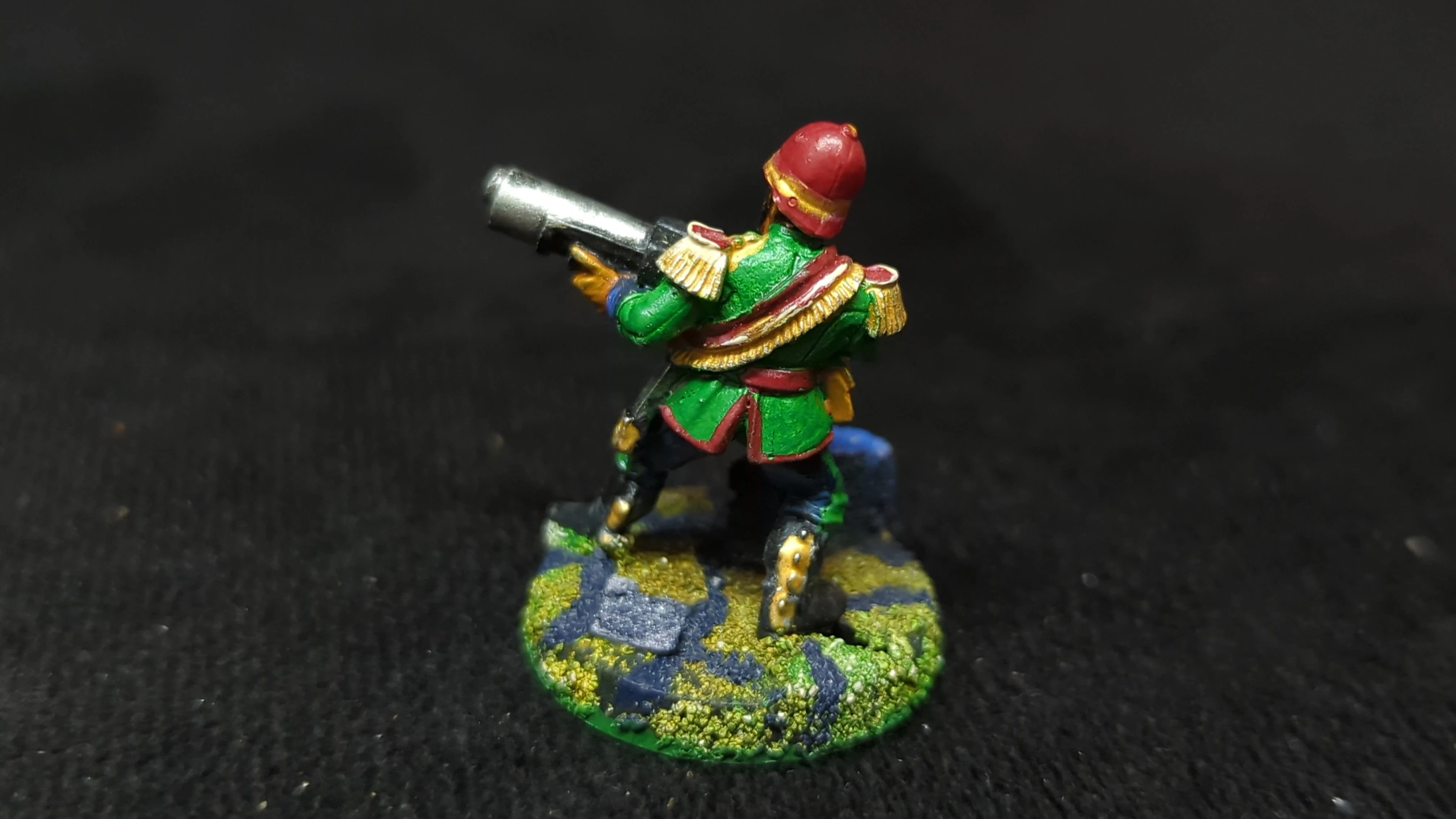 Warhammer 40k Astra Militarum Paetorian Guard with Grenade Launcher x1 OOP Painted - Image 2