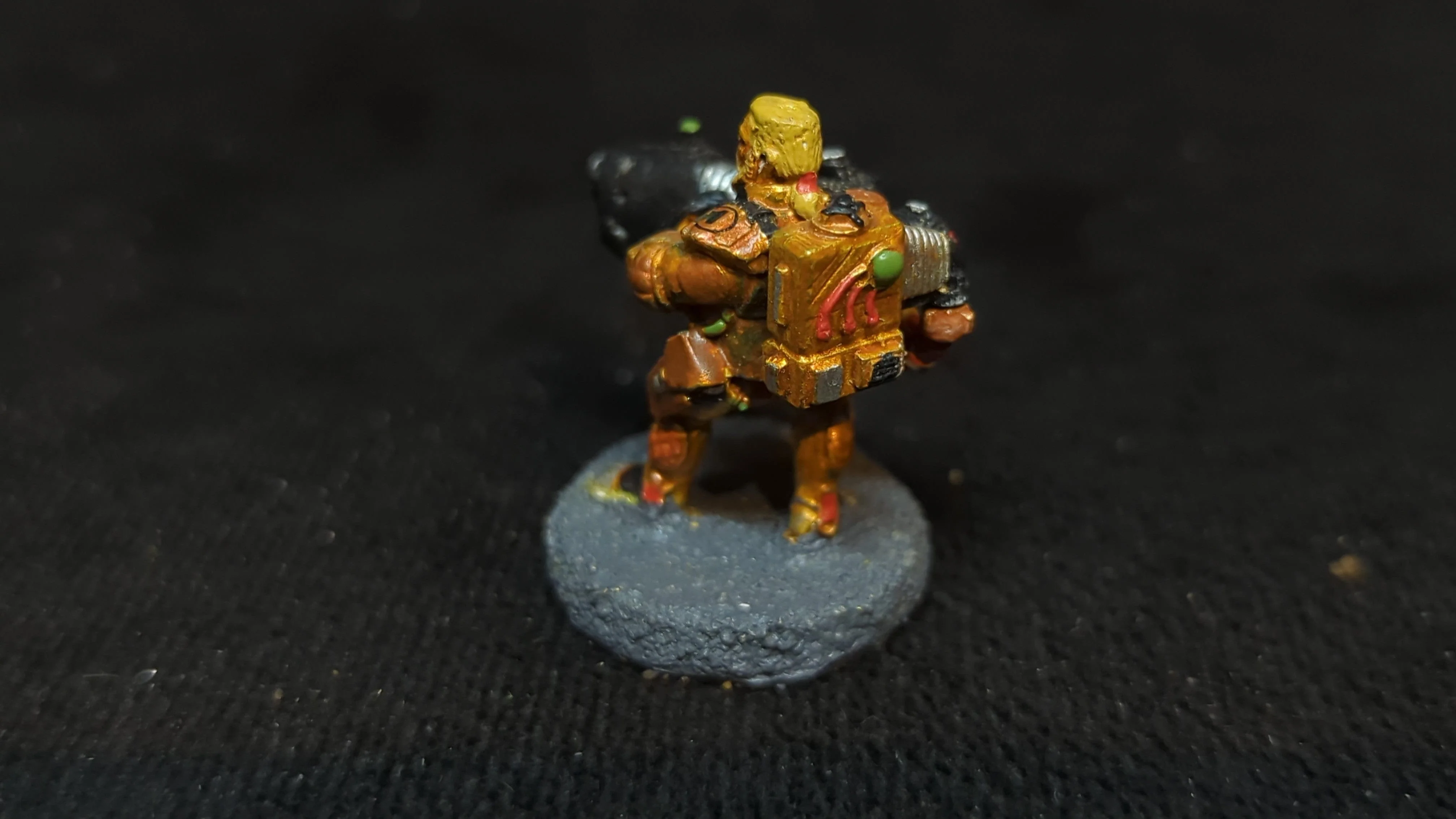 Warhammer Necromunda Necromunda Van Saar with Heavy Plasma Gun x1 OOP Painted - Image 2