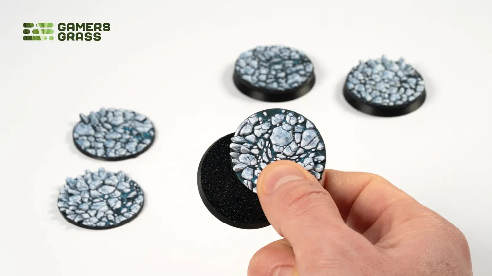 Gamer's Grass Battle Ready Toppers - Frost Lake - Round 40mm - Image 3